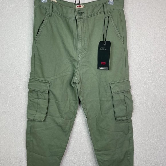 NEW Women's Levi's Loose Cargo Pant Sea Spray Size 29x26 366930007 - Picture 3 of 7